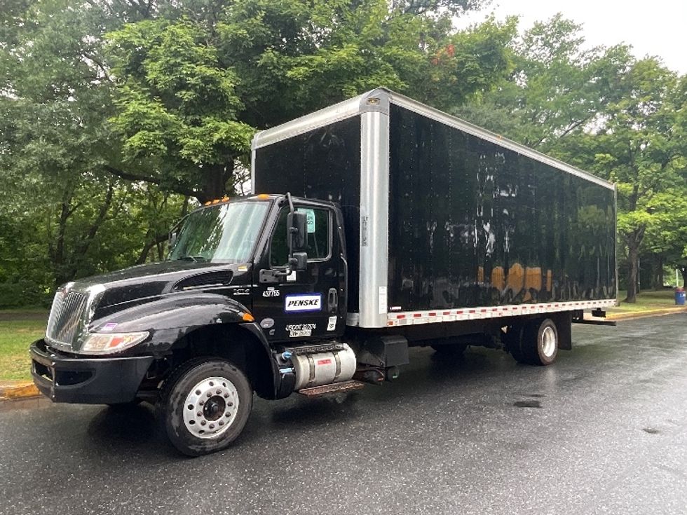 Medium Duty Box Truck-Light and Medium Duty Trucks-International-2022-MV607LP-Reading-PA-181,954\n\t\tmiles-$ 52,750 - Image 3