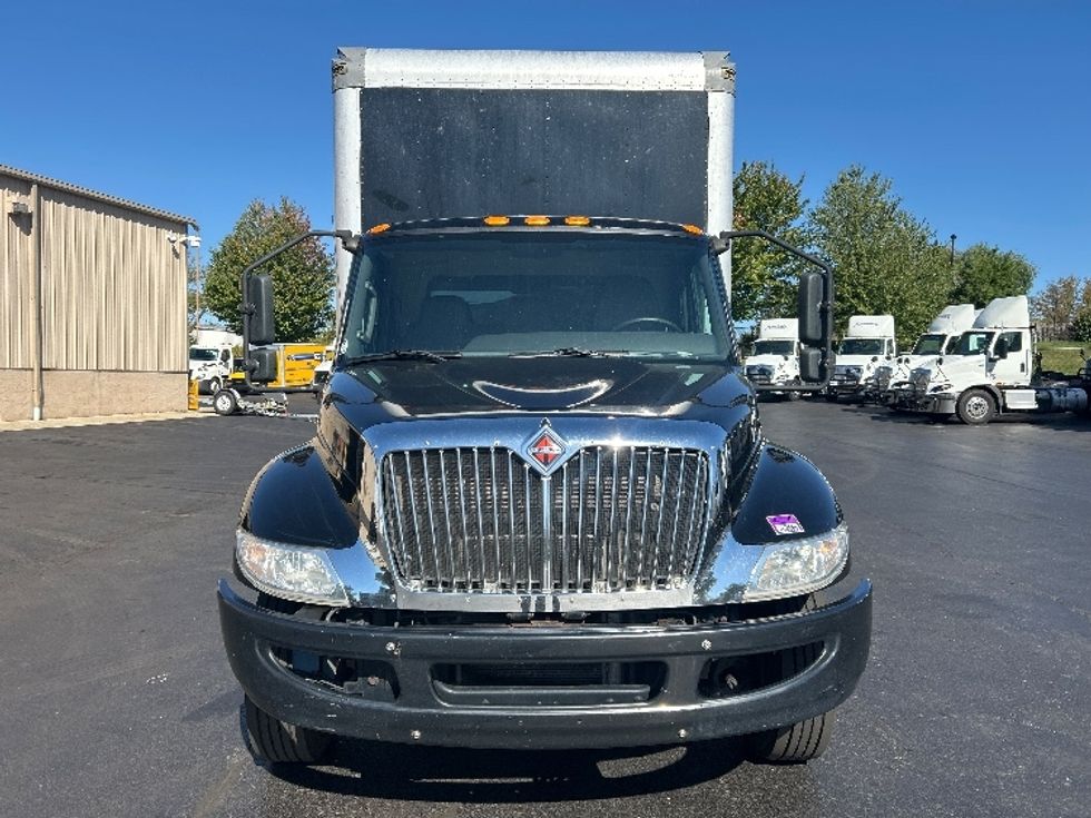 Medium Duty Box Truck-Light and Medium Duty Trucks-International-2022-MV607LP-Reading-PA-218,842\n\t\tmiles-$ 44,250 - Image 2