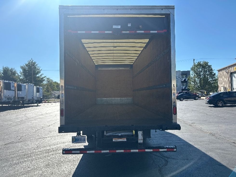 Medium Duty Box Truck-Light and Medium Duty Trucks-International-2022-MV607LP-Reading-PA-218,842\n\t\tmiles-$ 44,250 - Image 9