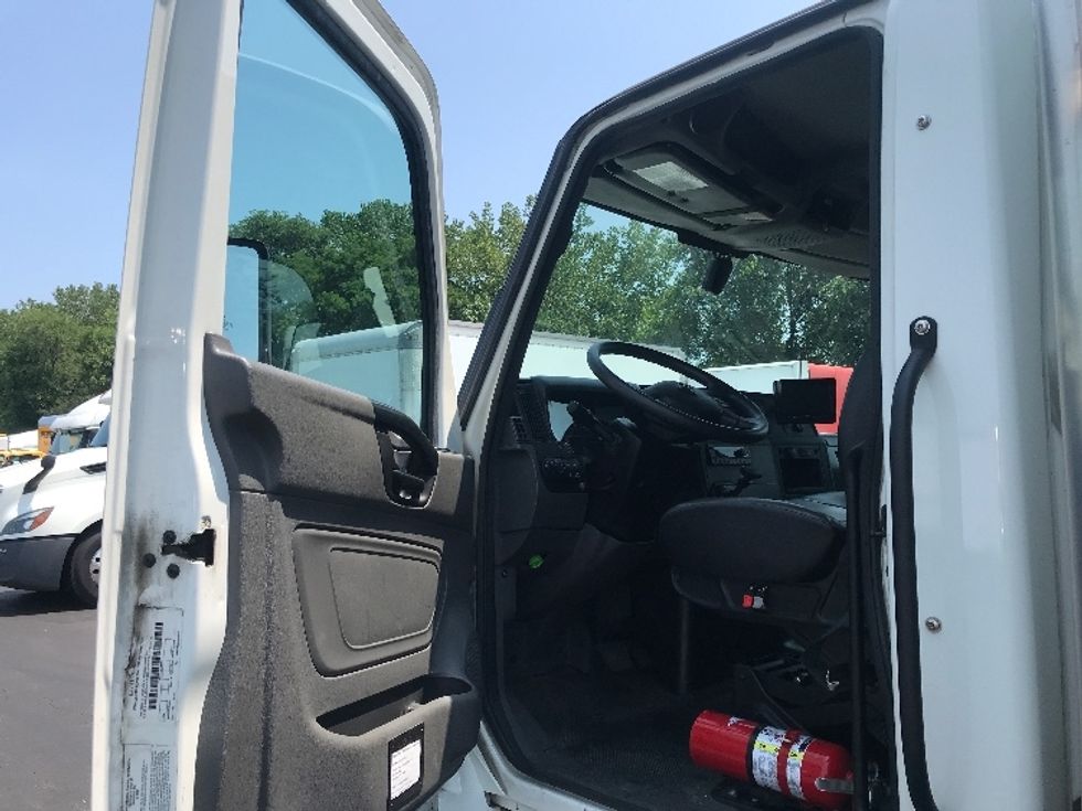 Medium Duty Box Truck-Light and Medium Duty Trucks-International-2023-MV607-Bensalem-PA-109,663\n\t\tmiles-$ 65,750 - Image 15