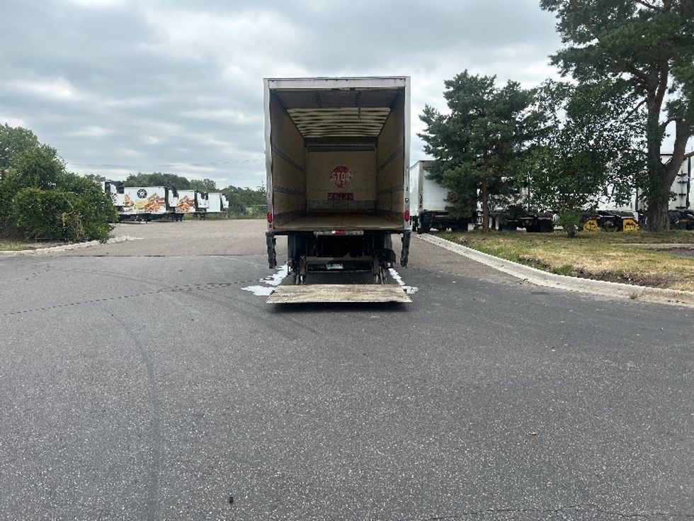 Medium Duty Box Truck-Light and Medium Duty Trucks-International-2023-MV607-Brooklyn Park-MN-386,557\n\t\tmiles-$ 30,250 - Image 9