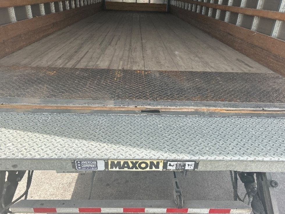 Medium Duty Box Truck-Light and Medium Duty Trucks-International-2023-MV607-Carrollton-TX-326,148\n\t\tmiles-$ 40,250 - Image 10