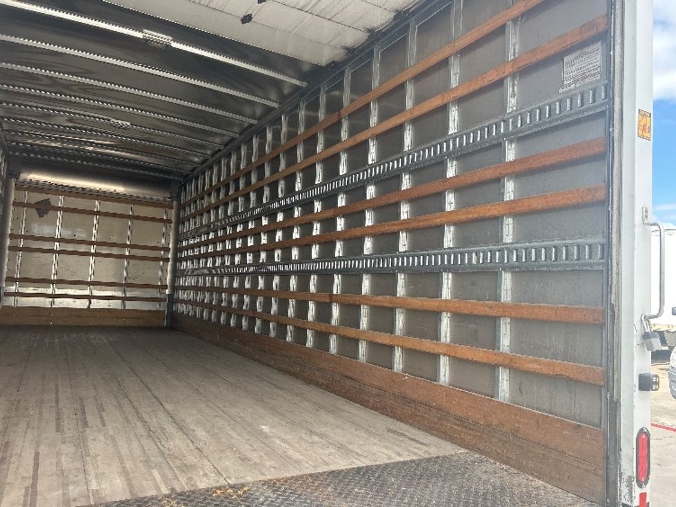 Medium Duty Box Truck-Light and Medium Duty Trucks-International-2023-MV607-Carrollton-TX-326,148\n\t\tmiles-$ 40,250 - Image 12