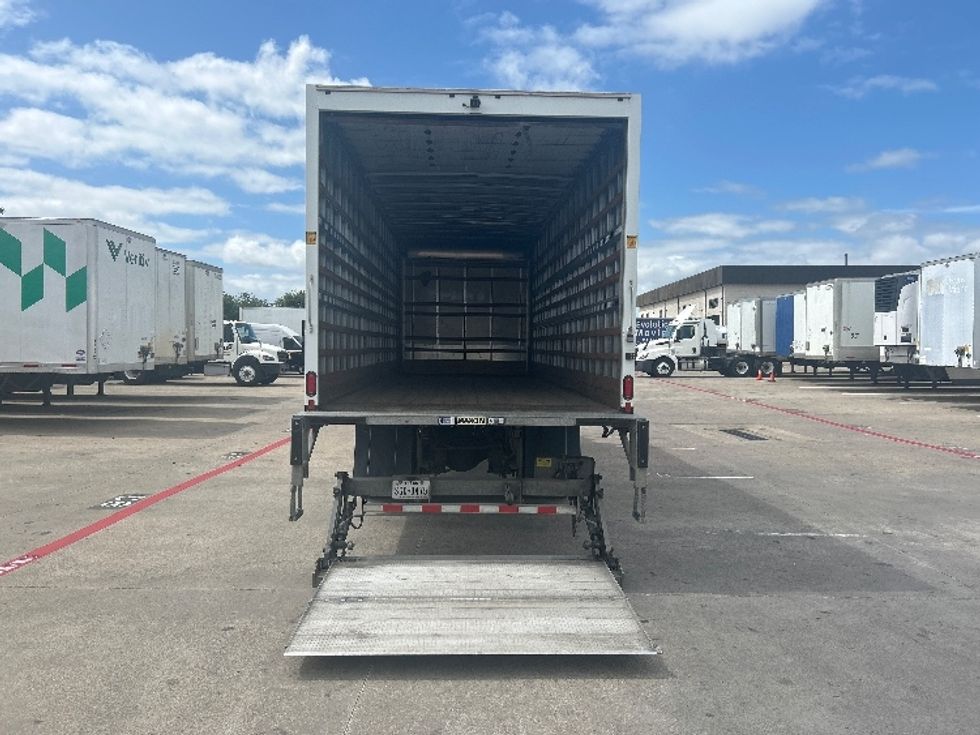 Medium Duty Box Truck-Light and Medium Duty Trucks-International-2023-MV607-Carrollton-TX-326,148\n\t\tmiles-$ 40,250 - Image 9
