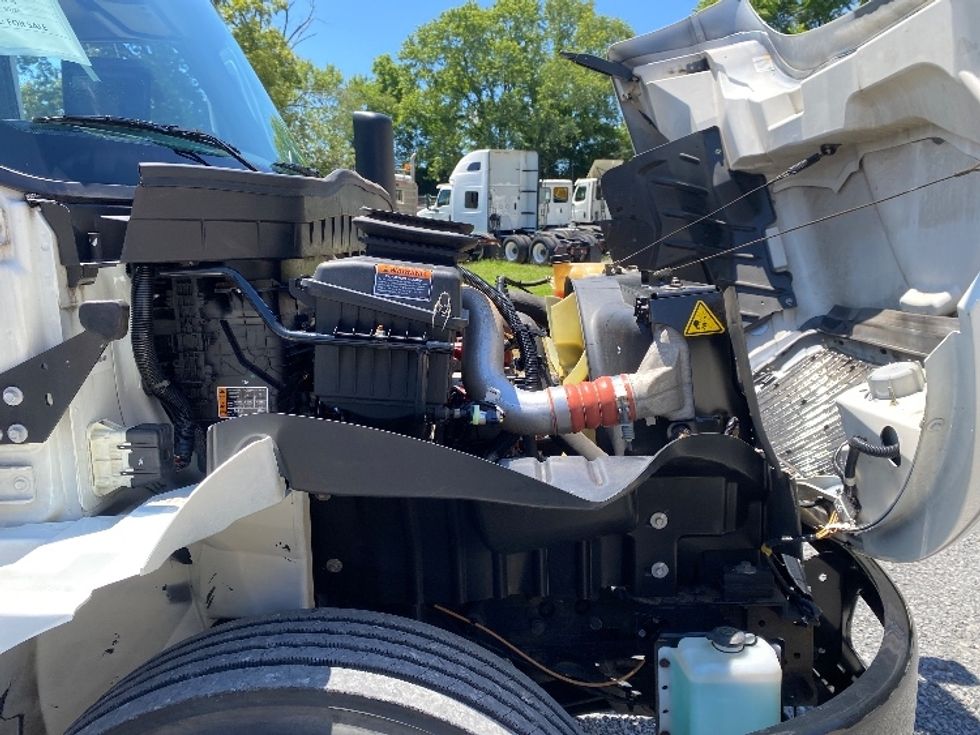 Medium Duty Box Truck-Light and Medium Duty Trucks-International-2023-MV607-Cleveland-TN-120,364\n\t\tmiles-$ 66,250 - Image 23