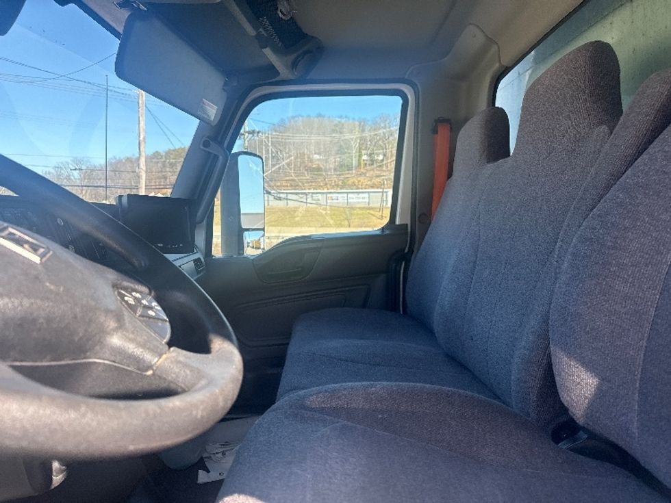 Medium Duty Box Truck-Light and Medium Duty Trucks-International-2023-MV607-Cross Lanes-WV-327,129\n\t\tmiles-$ 35,250 - Image 19