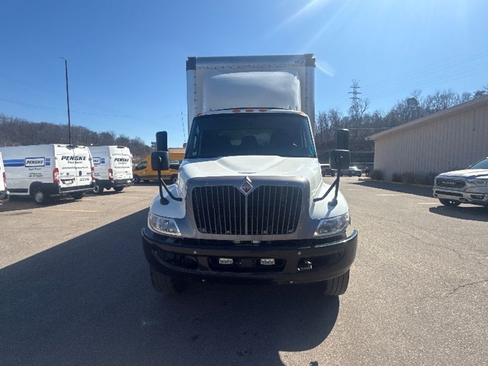 Medium Duty Box Truck-Light and Medium Duty Trucks-International-2023-MV607-Cross Lanes-WV-327,129\n\t\tmiles-$ 35,250 - Image 2