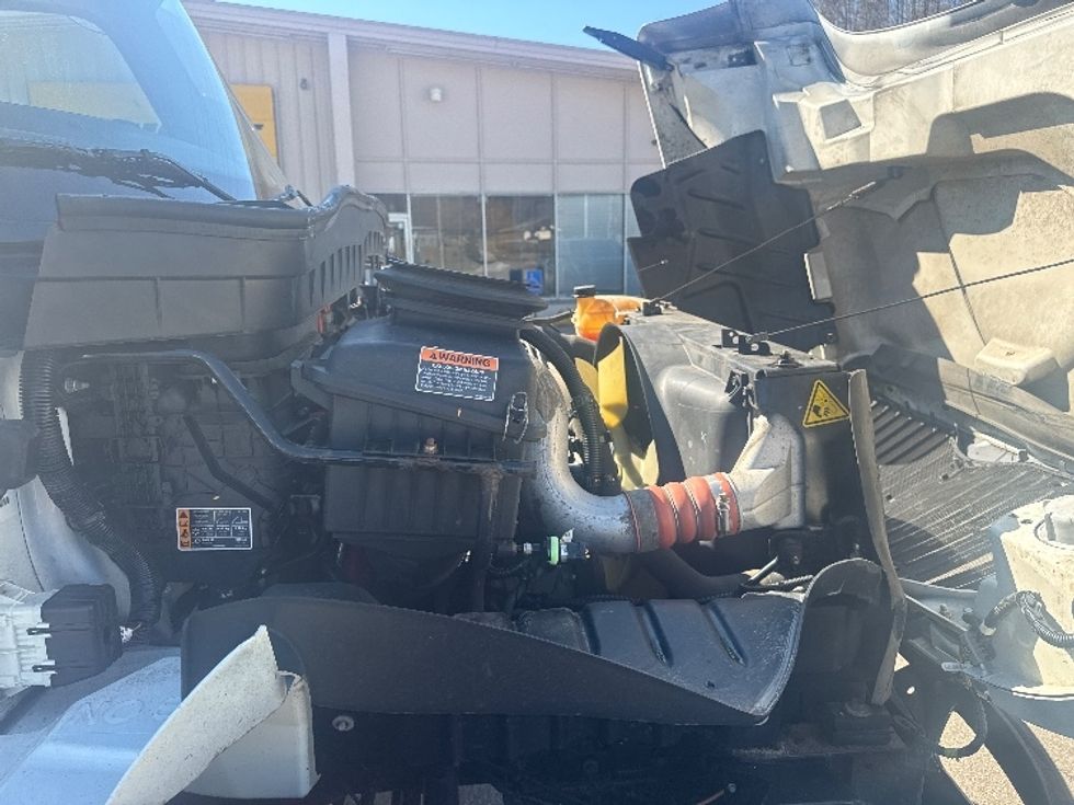 Medium Duty Box Truck-Light and Medium Duty Trucks-International-2023-MV607-Cross Lanes-WV-327,129\n\t\tmiles-$ 35,250 - Image 23