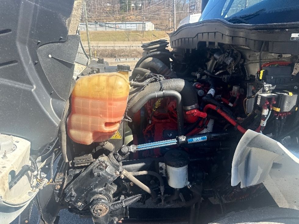 Medium Duty Box Truck-Light and Medium Duty Trucks-International-2023-MV607-Cross Lanes-WV-327,129\n\t\tmiles-$ 35,250 - Image 24