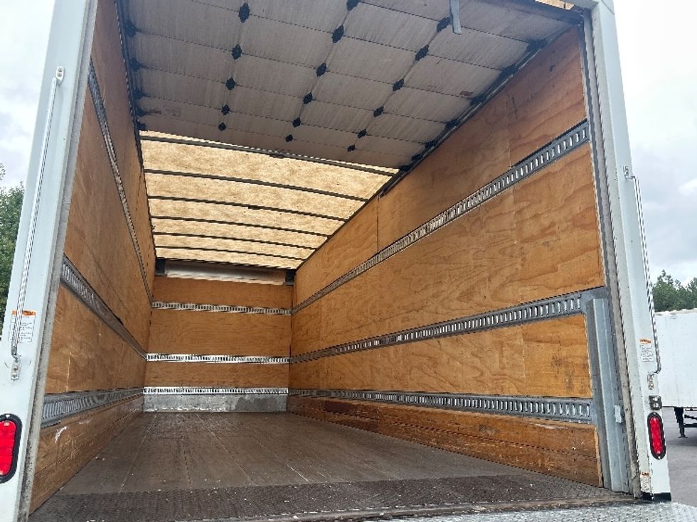 Medium Duty Box Truck-Light and Medium Duty Trucks-International-2023-MV607-Duluth-GA-282,444\n\t\tmiles-$ 49,000 - Image 12