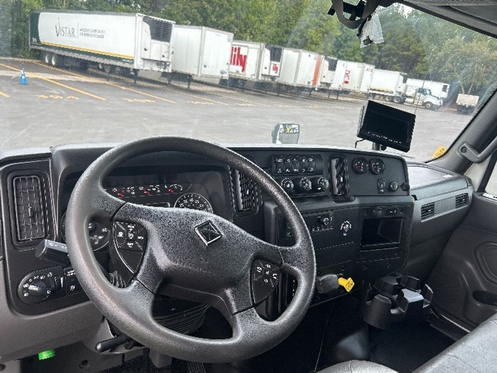 Medium Duty Box Truck-Light and Medium Duty Trucks-International-2023-MV607-Duluth-GA-282,444\n\t\tmiles-$ 49,000 - Image 17