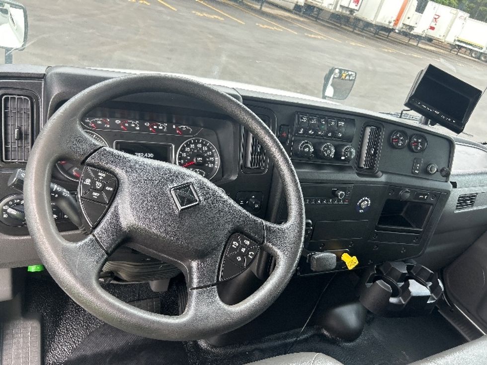 Medium Duty Box Truck-Light and Medium Duty Trucks-International-2023-MV607-Duluth-GA-282,444\n\t\tmiles-$ 49,000 - Image 18