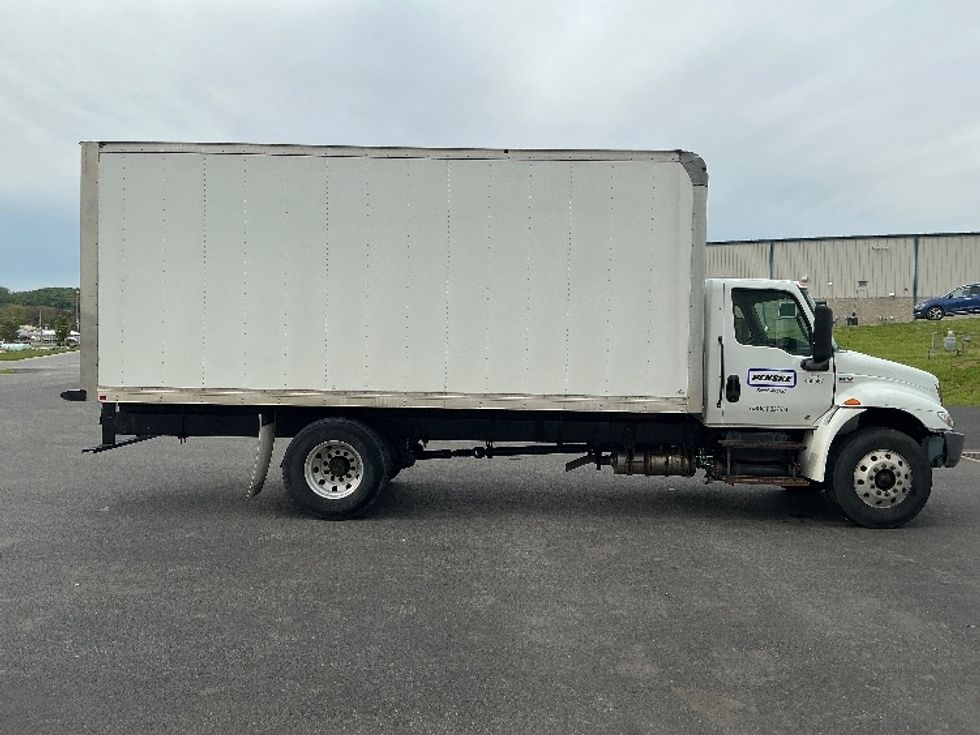 Medium Duty Box Truck-Light and Medium Duty Trucks-International-2023-MV607-Duncansville-PA-172,849\n\t\tmiles-$ 48,250 - Image 14