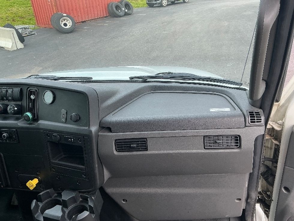 Medium Duty Box Truck-Light and Medium Duty Trucks-International-2023-MV607-Duncansville-PA-172,849\n\t\tmiles-$ 48,250 - Image 20