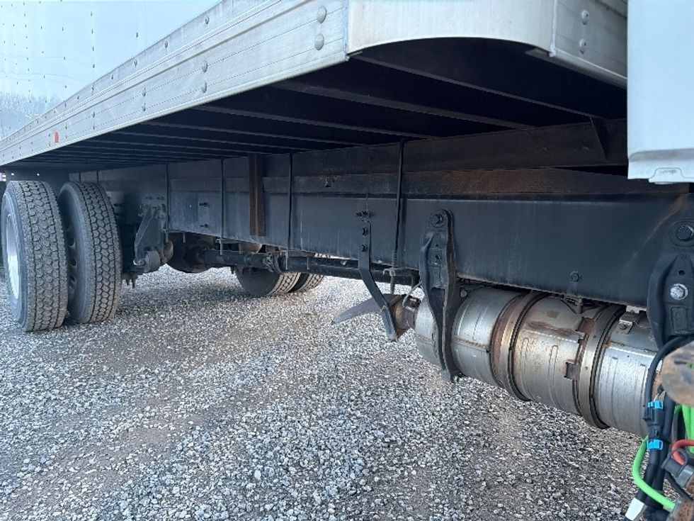 Medium Duty Box Truck-Light and Medium Duty Trucks-International-2023-MV607-Duncansville-PA-317,698\n\t\tmiles-$ 28,250 - Image 14