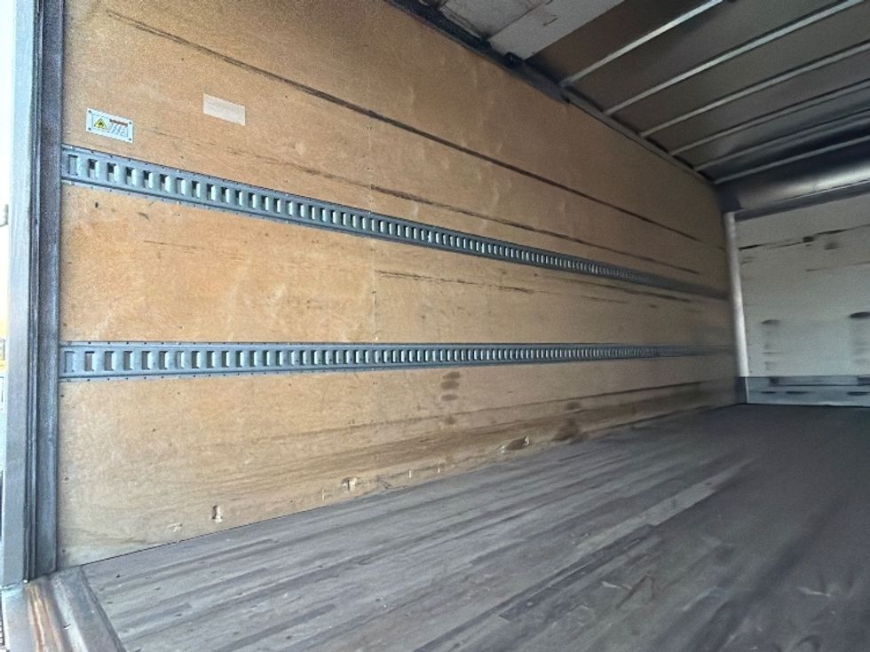 Medium Duty Box Truck-Light and Medium Duty Trucks-International-2023-MV607-Duncansville-PA-317,698\n\t\tmiles-$ 28,250 - Image 11