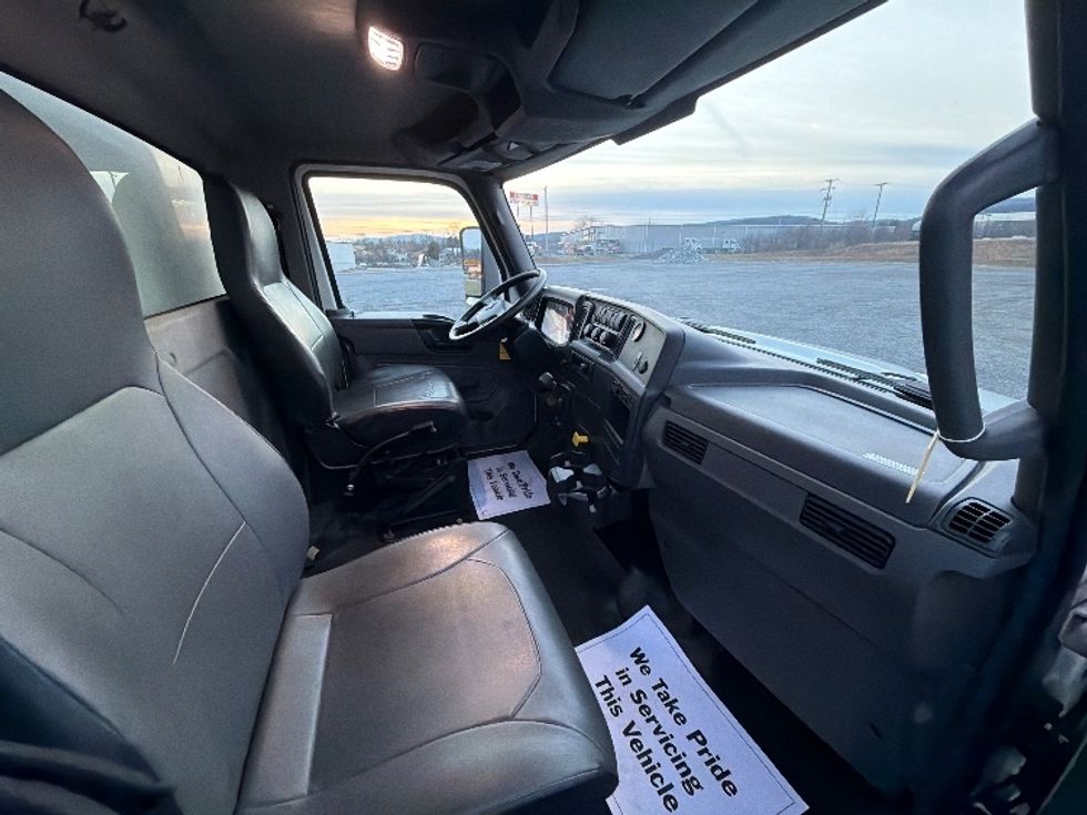 Medium Duty Box Truck-Light and Medium Duty Trucks-International-2023-MV607-Duncansville-PA-317,698\n\t\tmiles-$ 28,250 - Image 20