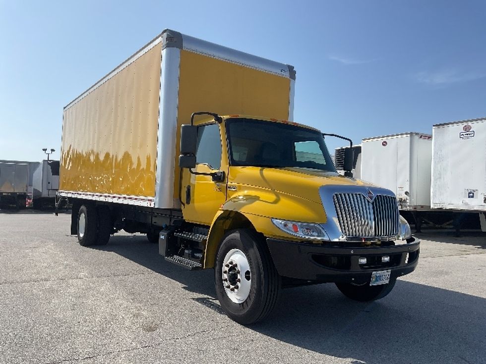 Medium Duty Box Truck-Light and Medium Duty Trucks-International-2023-MV607-Earth City-MO-272,742\n\t\tmiles-$ 40,500 - Image 1