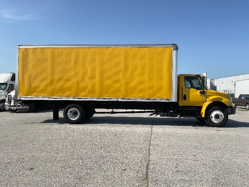 Medium Duty Box Truck-Light and Medium Duty Trucks-International-2023-MV607-Earth City-MO-272,742\n\t\tmiles-$ 40,500 - Image 15