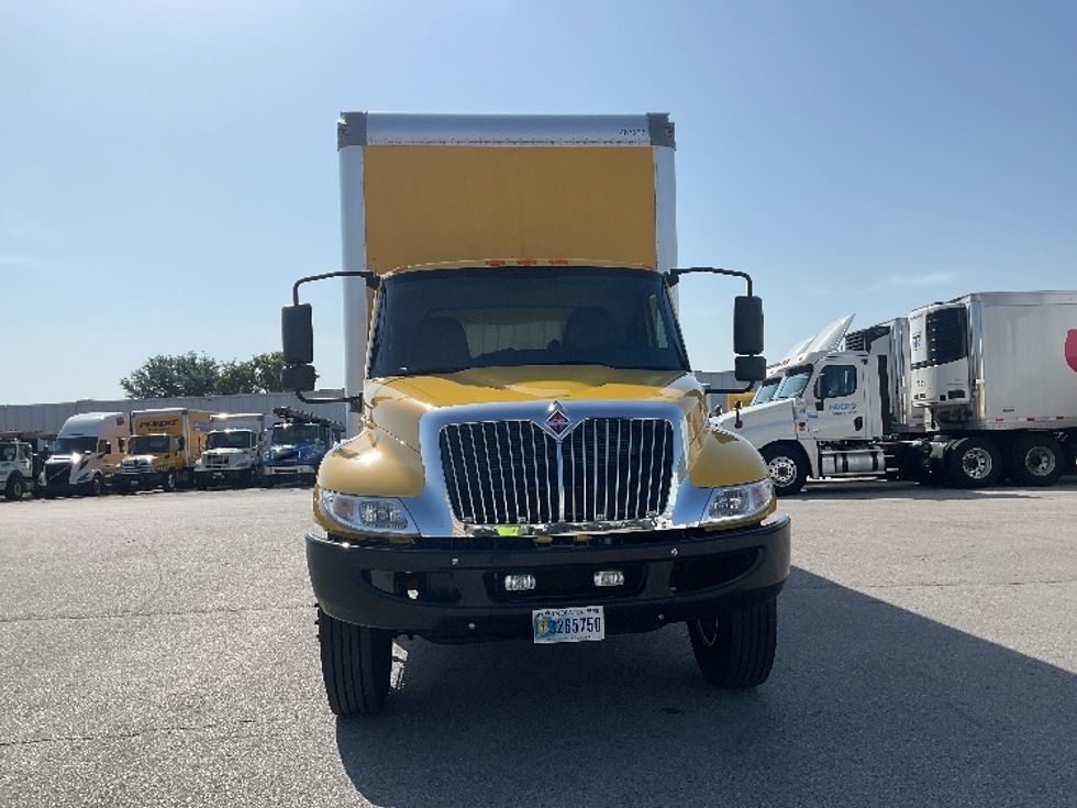 Medium Duty Box Truck-Light and Medium Duty Trucks-International-2023-MV607-Earth City-MO-272,742\n\t\tmiles-$ 40,500 - Image 2
