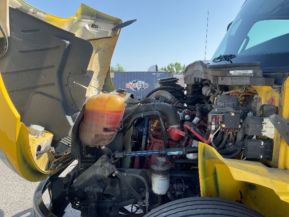 Medium Duty Box Truck-Light and Medium Duty Trucks-International-2023-MV607-Earth City-MO-272,742\n\t\tmiles-$ 40,500 - Image 24