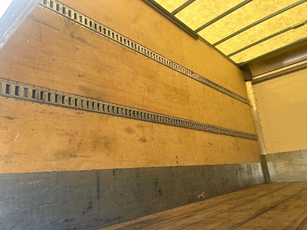 Medium Duty Box Truck-Light and Medium Duty Trucks-International-2023-MV607-Fontana-CA-202,922\n\t\tmiles-$ 48,750 - Image 11