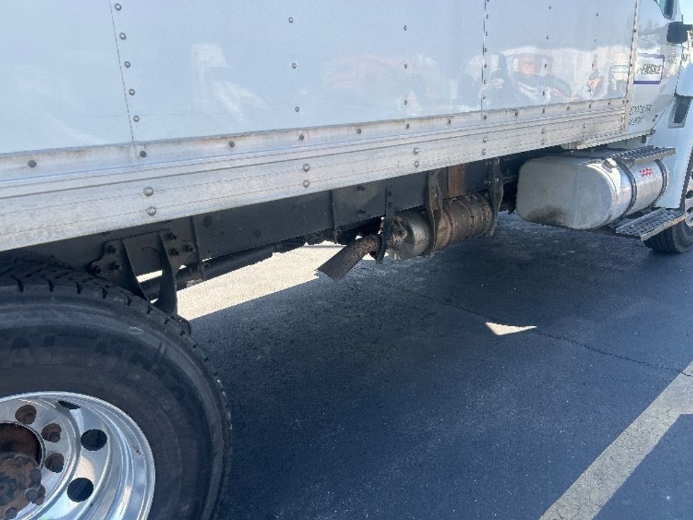 Medium Duty Box Truck-Light and Medium Duty Trucks-International-2023-MV607-Fontana-CA-202,922\n\t\tmiles-$ 48,750 - Image 14