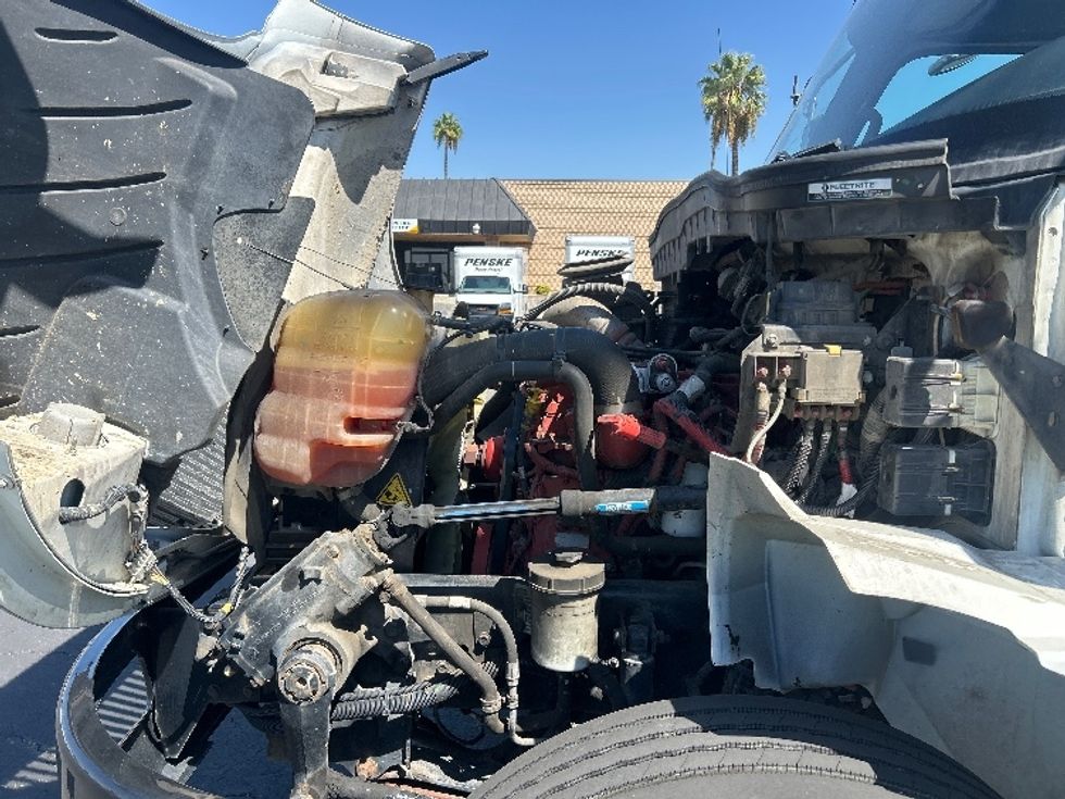 Medium Duty Box Truck-Light and Medium Duty Trucks-International-2023-MV607-Fontana-CA-202,922\n\t\tmiles-$ 48,750 - Image 23