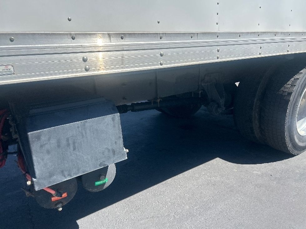 Medium Duty Box Truck-Light and Medium Duty Trucks-International-2023-MV607-Fontana-CA-202,922\n\t\tmiles-$ 48,750 - Image 5