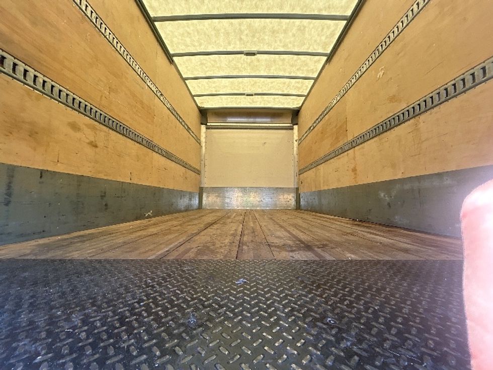 Medium Duty Box Truck-Light and Medium Duty Trucks-International-2023-MV607-Fontana-CA-202,922\n\t\tmiles-$ 48,750 - Image 8