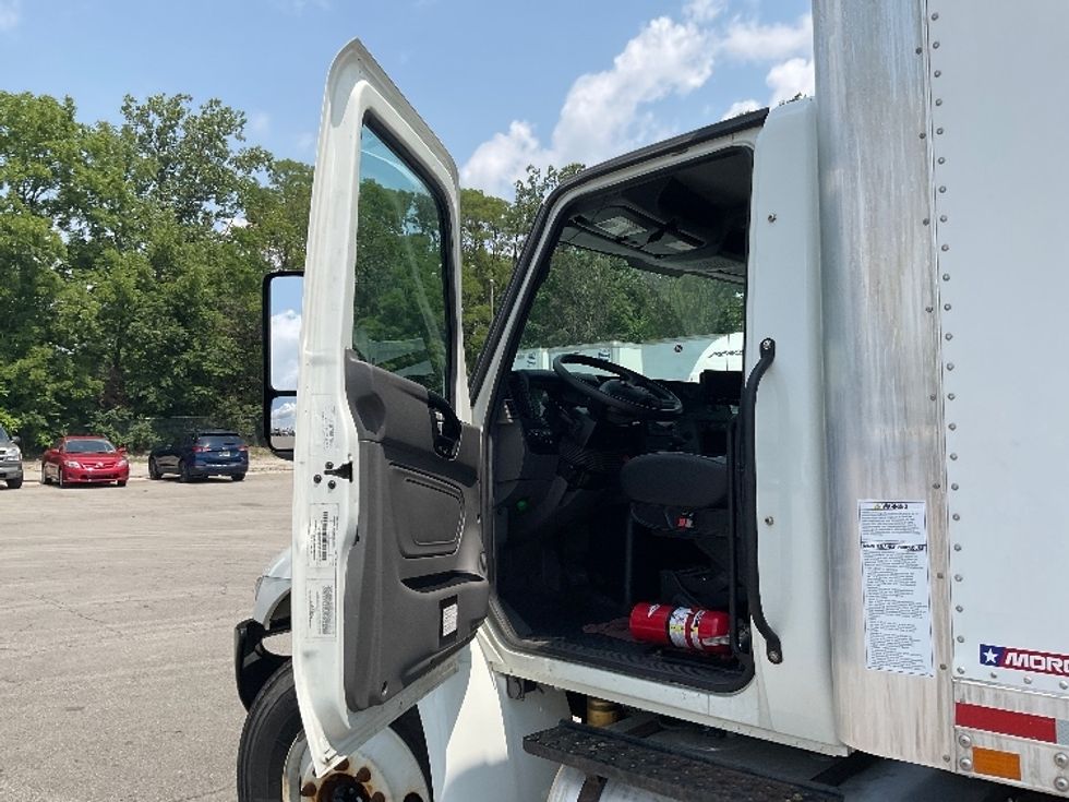 Medium Duty Box Truck-Light and Medium Duty Trucks-International-2023-MV607-Fort Wayne-IN-147,180\n\t\tmiles-$ 65,250 - Image 16