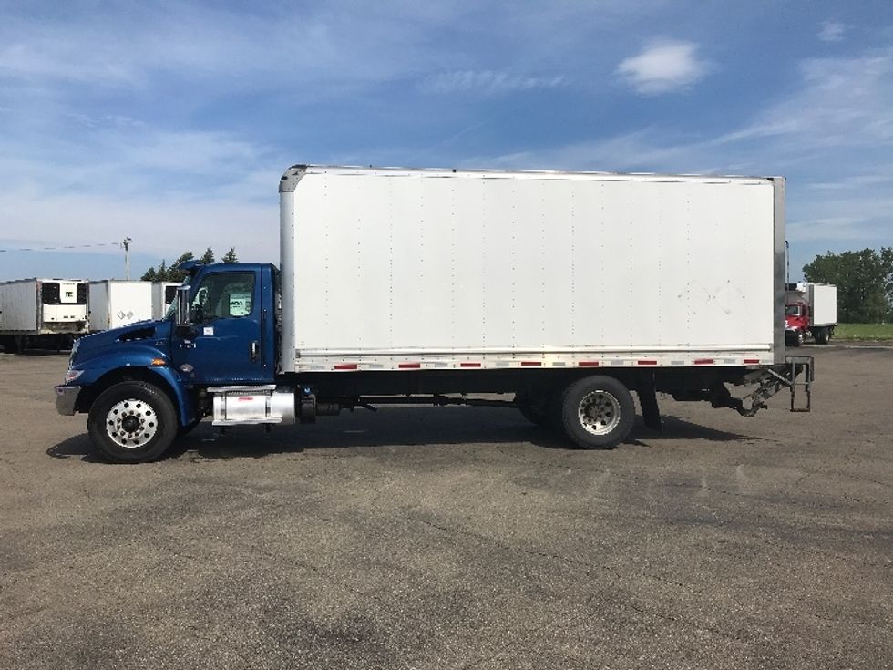 Medium Duty Box Truck-Light and Medium Duty Trucks-International-2023-MV607-Fredonia-NY-80,785\n\t\tmiles-$ 71,750 - Image 4