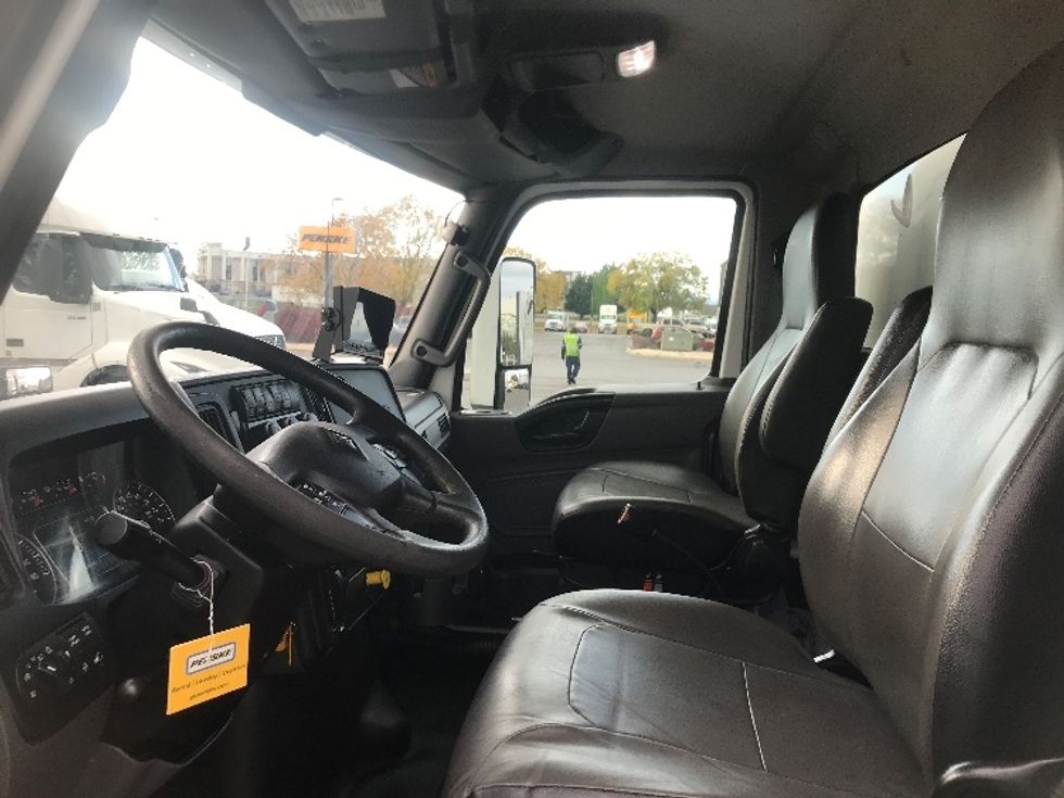 Medium Duty Box Truck-Light and Medium Duty Trucks-International-2023-MV607-Hagerstown-MD-238,091\n\t\tmiles-$ 50,500 - Image 19