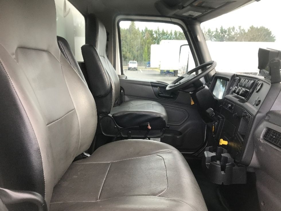 Medium Duty Box Truck-Light and Medium Duty Trucks-International-2023-MV607-Hagerstown-MD-238,091\n\t\tmiles-$ 50,500 - Image 22