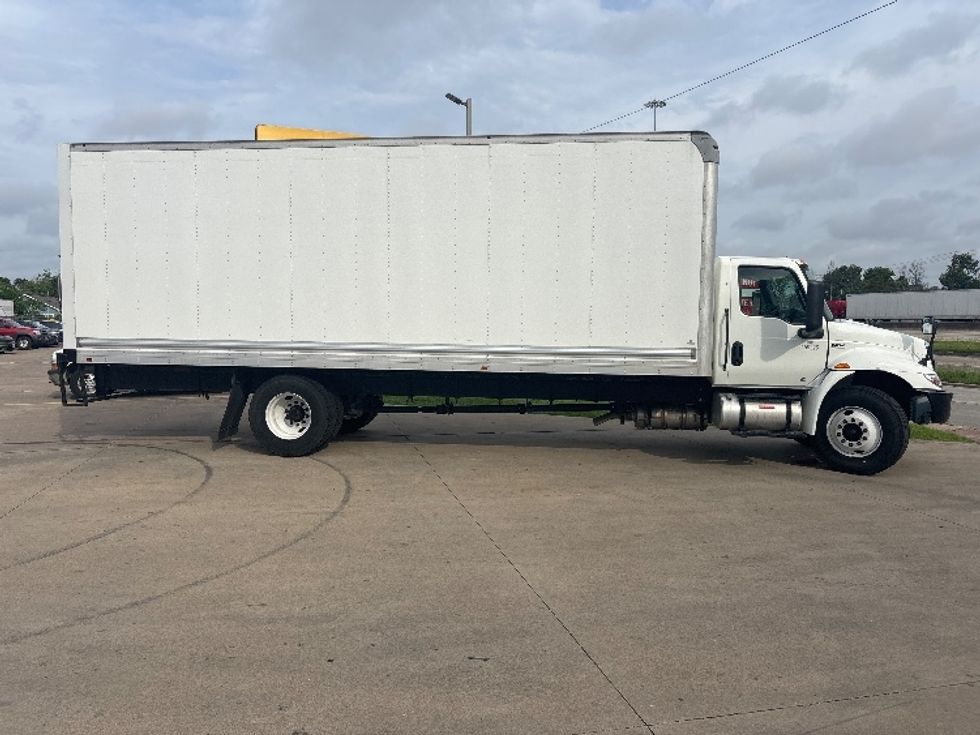 Medium Duty Box Truck-Light and Medium Duty Trucks-International-2023-MV607-Houston-TX-95,623\n\t\tmiles-$ 74,750 - Image 14