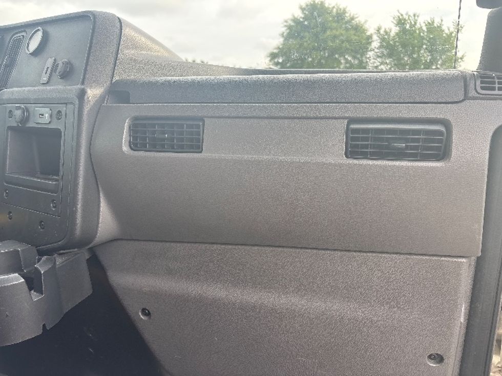 Medium Duty Box Truck-Light and Medium Duty Trucks-International-2023-MV607-Houston-TX-95,623\n\t\tmiles-$ 74,750 - Image 20