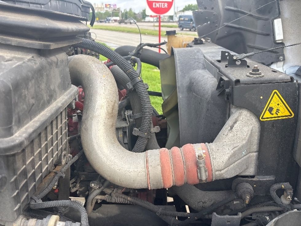 Medium Duty Box Truck-Light and Medium Duty Trucks-International-2023-MV607-Houston-TX-95,623\n\t\tmiles-$ 74,750 - Image 23