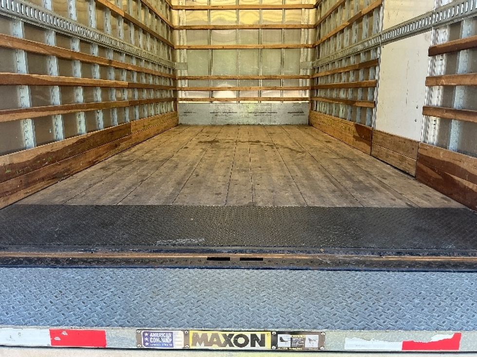 Medium Duty Box Truck-Light and Medium Duty Trucks-International-2023-MV607-Jacksonville-FL-135,707\n\t\tmiles-$ 62,750 - Image 10