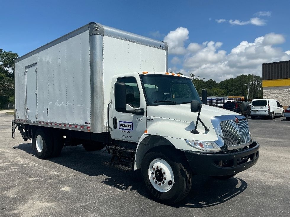 Medium Duty Box Truck-Light and Medium Duty Trucks-International-2023-MV607-Jacksonville-FL-135,707\n\t\tmiles-$ 62,750 - Image 1