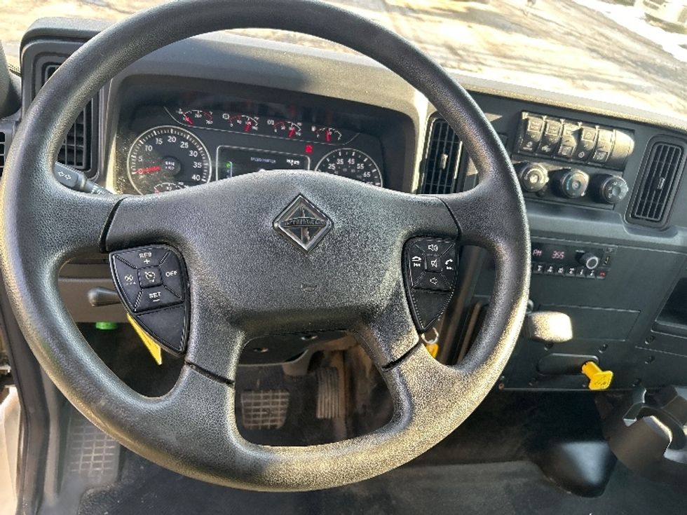 Medium Duty Box Truck-Light and Medium Duty Trucks-International-2023-MV607-Jessup-PA-283,888\n\t\tmiles-$ 30,250 - Image 17
