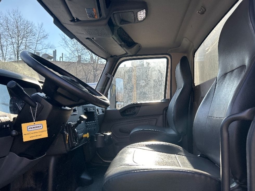 Medium Duty Box Truck-Light and Medium Duty Trucks-International-2023-MV607-Jessup-PA-283,888\n\t\tmiles-$ 30,250 - Image 18
