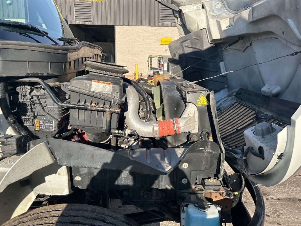 Medium Duty Box Truck-Light and Medium Duty Trucks-International-2023-MV607-Jessup-PA-283,888\n\t\tmiles-$ 30,250 - Image 22