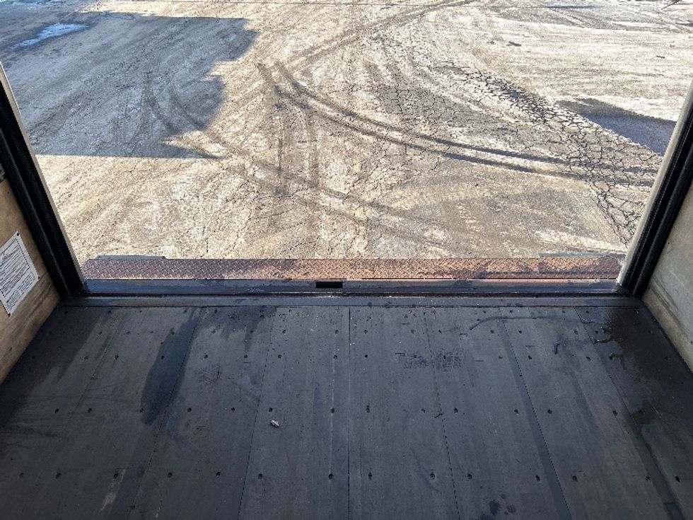 Medium Duty Box Truck-Light and Medium Duty Trucks-International-2023-MV607-Jessup-PA-283,888\n\t\tmiles-$ 30,250 - Image 9