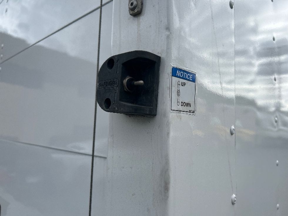 Medium Duty Box Truck-Light and Medium Duty Trucks-International-2023-MV607-La Mirada-CA-179,584\n\t\tmiles-$ 64,500 - Image 26