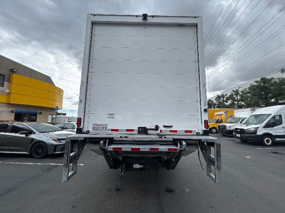 Medium Duty Box Truck-Light and Medium Duty Trucks-International-2023-MV607-La Mirada-CA-179,584\n\t\tmiles-$ 64,500 - Image 7