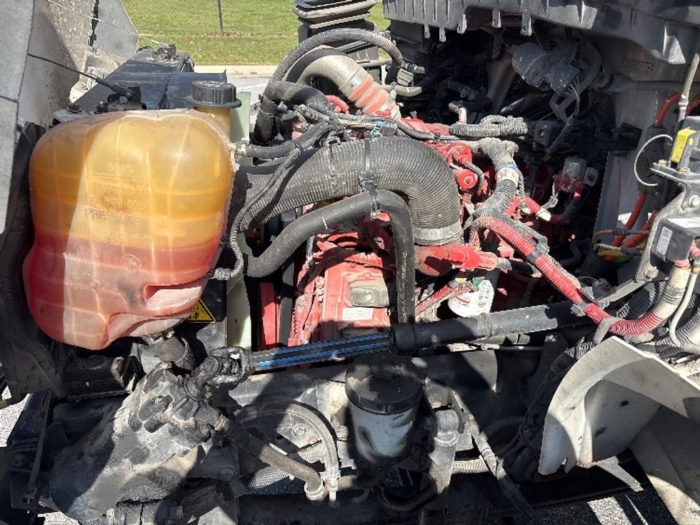 Medium Duty Box Truck-Light and Medium Duty Trucks-International-2023-MV607-Lafayette-LA-157,113\n\t\tmiles-$ 63,250 - Image 23