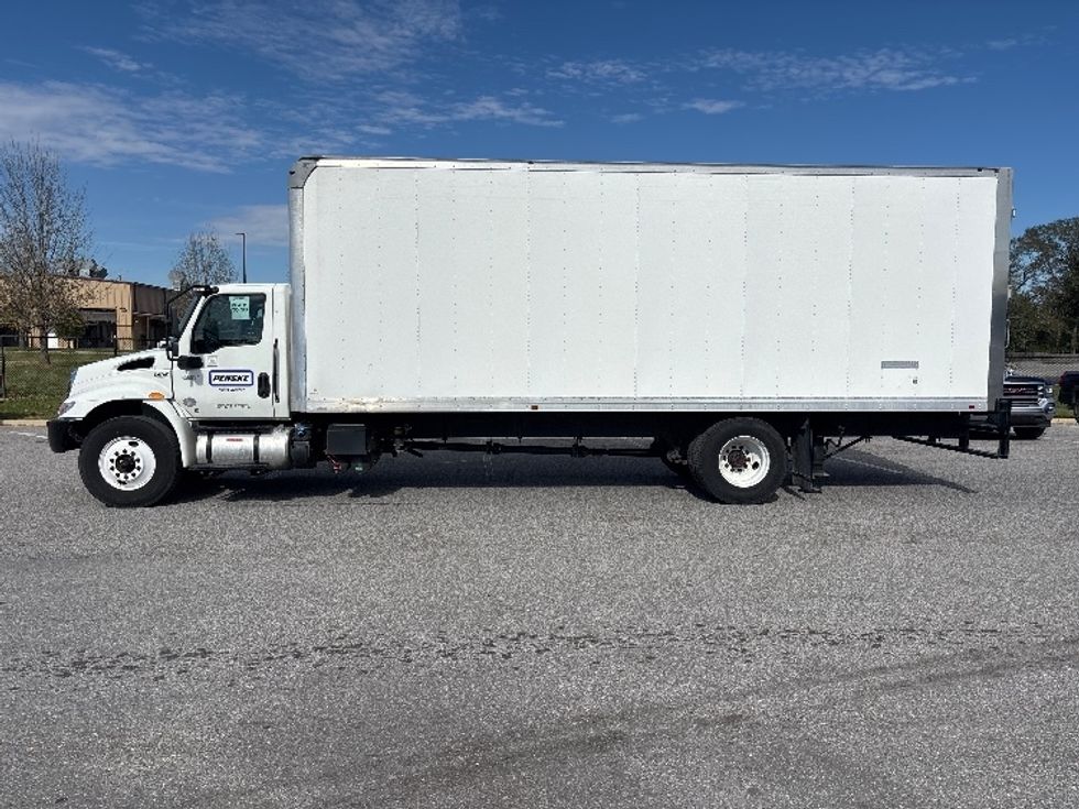 Medium Duty Box Truck-Light and Medium Duty Trucks-International-2023-MV607-Lafayette-LA-157,113\n\t\tmiles-$ 63,250 - Image 4