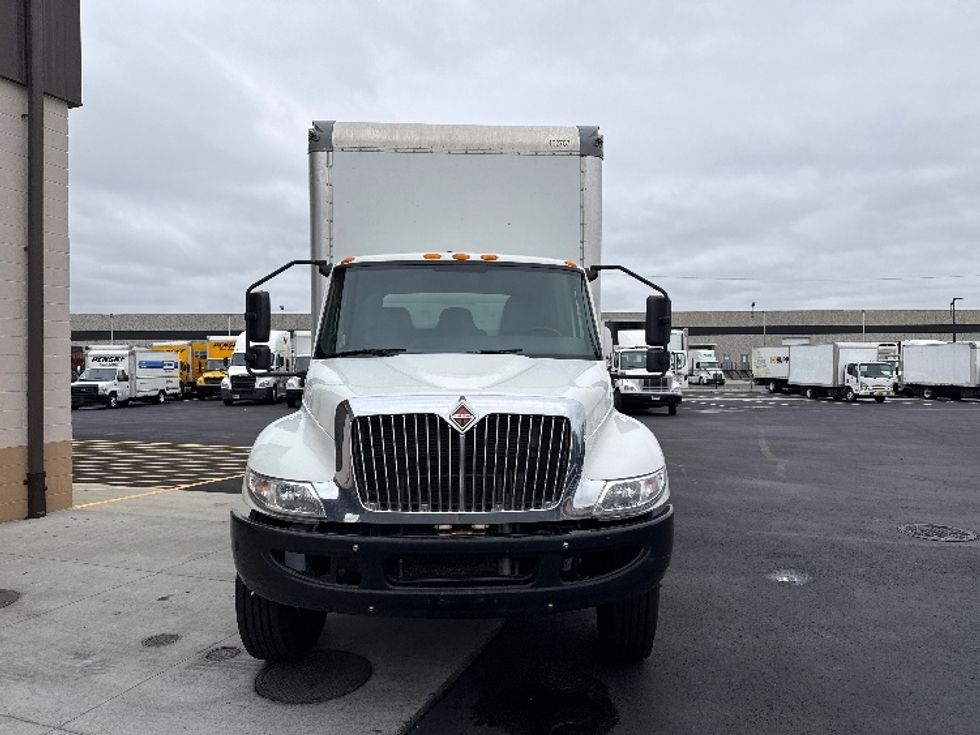 Medium Duty Box Truck-Light and Medium Duty Trucks-International-2023-MV607-Linden-NJ-217,787\n\t\tmiles-$ 52,000 - Image 2