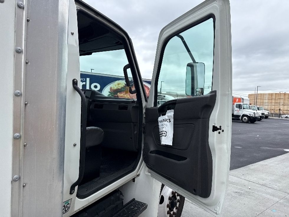 Medium Duty Box Truck-Light and Medium Duty Trucks-International-2023-MV607-Linden-NJ-217,787\n\t\tmiles-$ 52,000 - Image 20