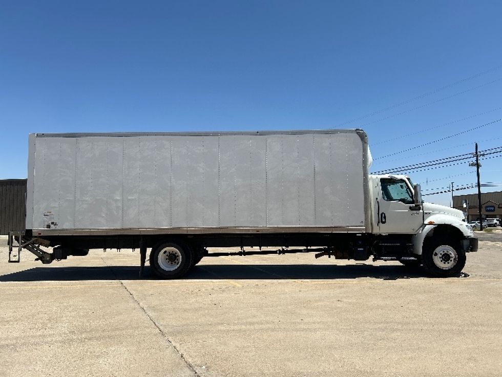 Medium Duty Box Truck-Light and Medium Duty Trucks-International-2023-MV607-Lubbock-TX-273,158\n\t\tmiles-$ 45,500 - Image 15